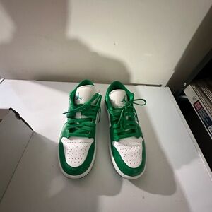 Women Jordan 1 Low Green White Blue Sneakers Sz 8.5